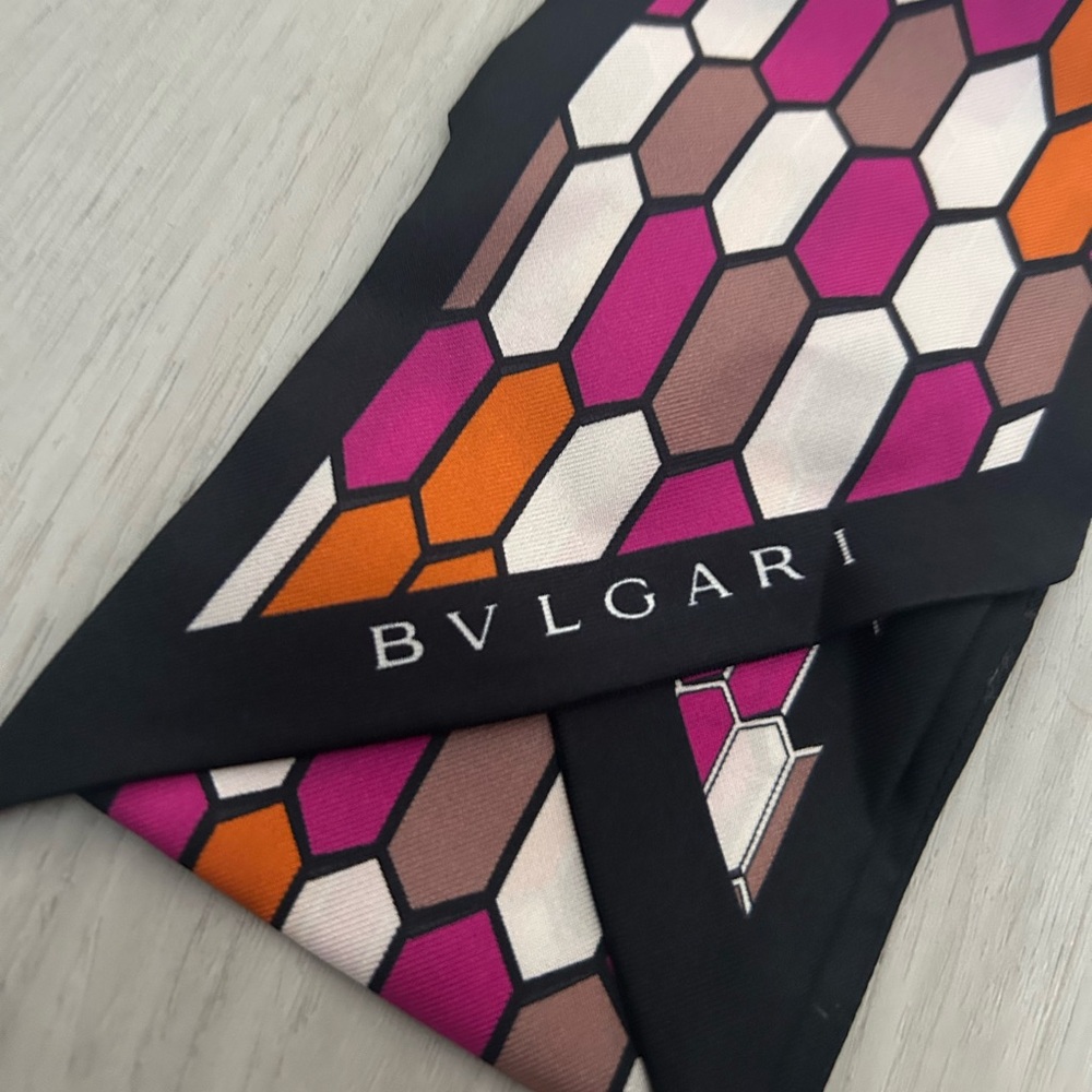 Bvlgari Serpenti Forever Geometric Snake Print Scarf - Picture 3 of 3